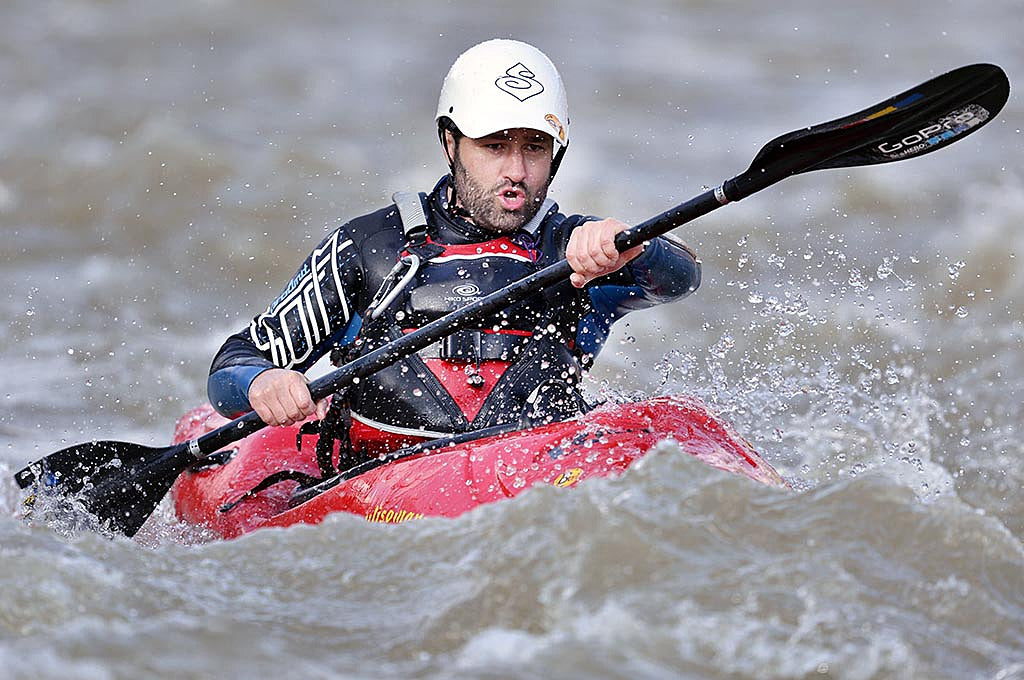 Magnum 80 Kayak